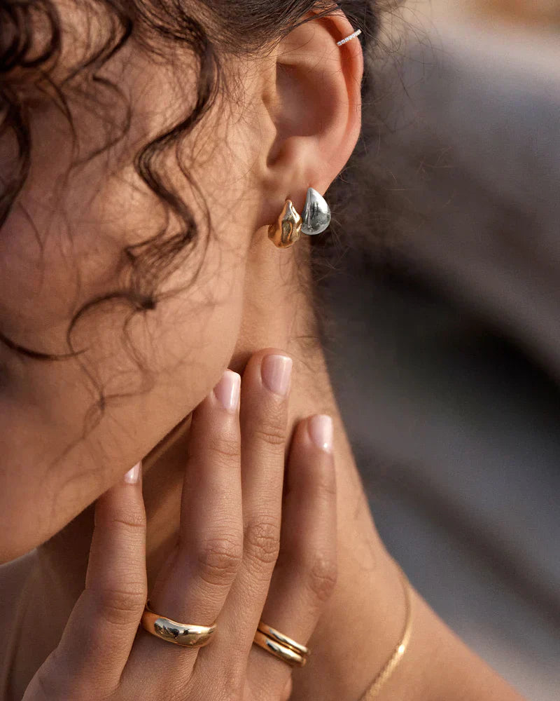 Wiszące kolczyki Mato Drop | Białe złoto